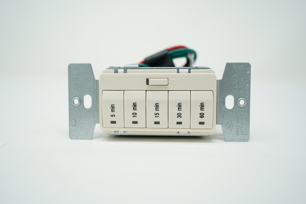 Eaton 15 -Amps 120-volt Indoor Programmable Countdown Digital Lighting Timer